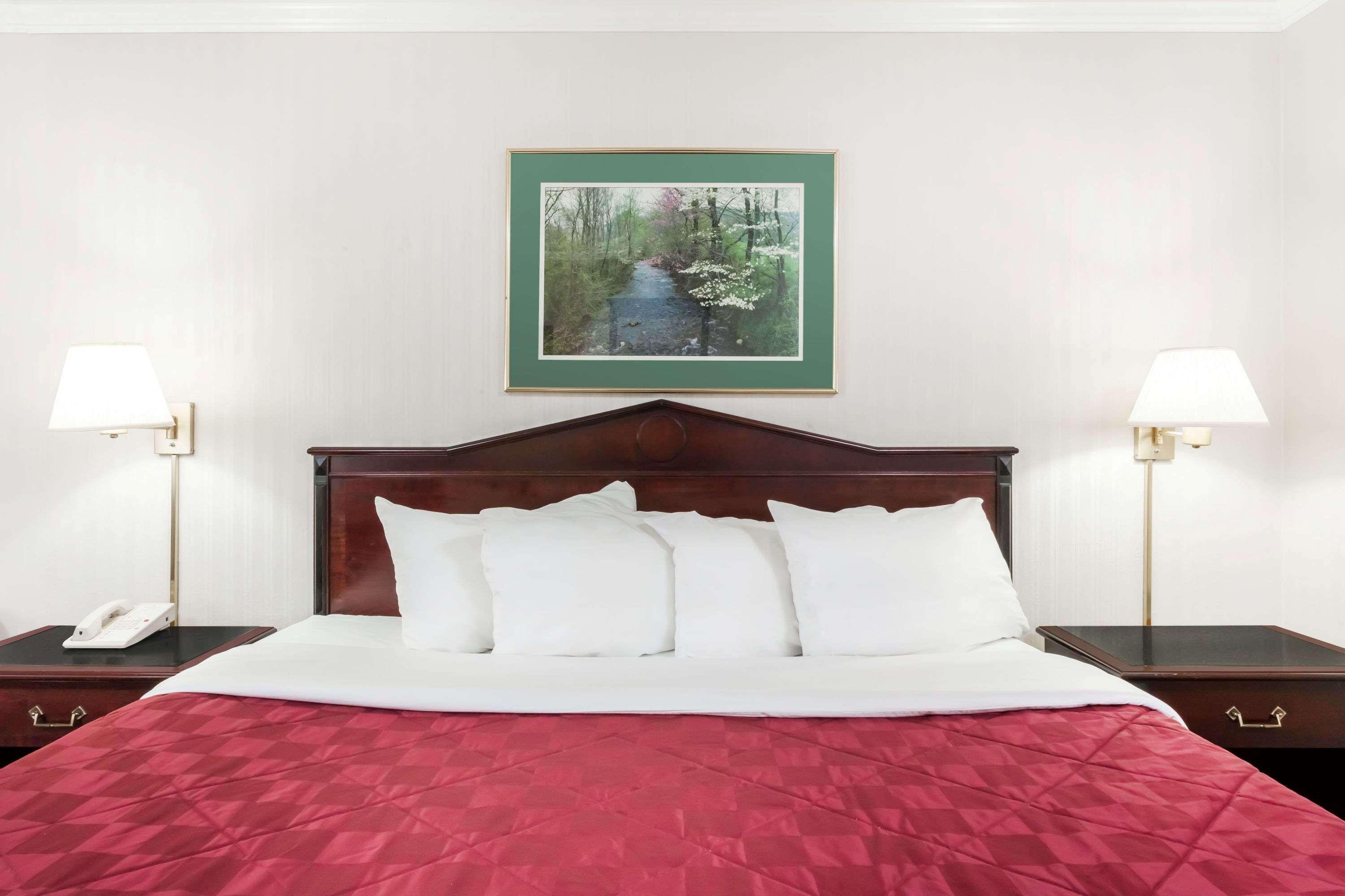 Baymont By Wyndham Queensbury/Lake George Ngoại thất bức ảnh