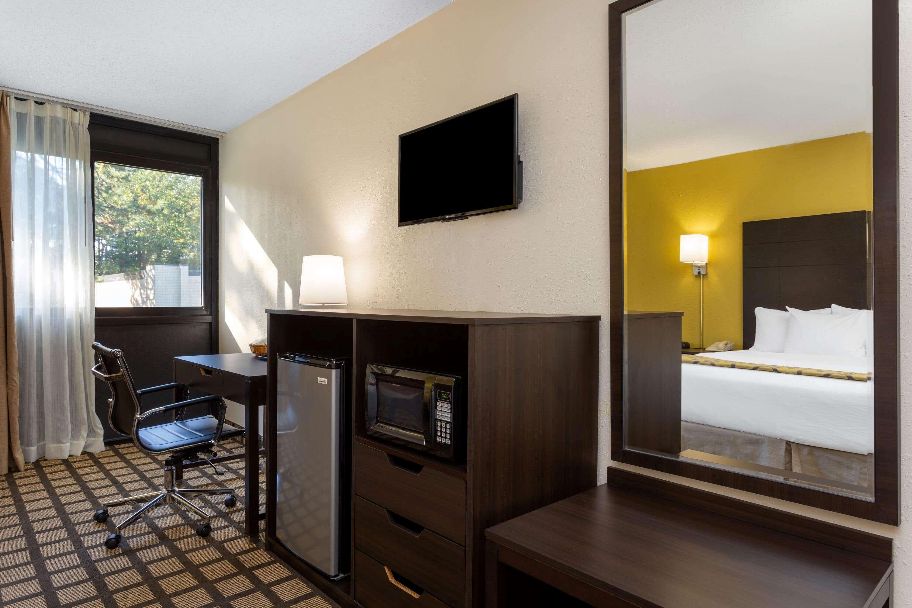 Baymont By Wyndham Queensbury/Lake George Ngoại thất bức ảnh
