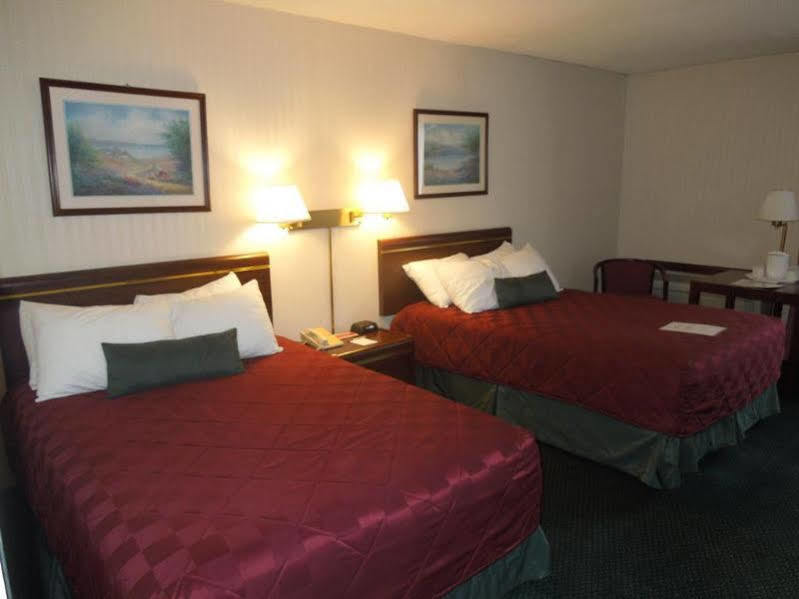 Baymont By Wyndham Queensbury/Lake George Ngoại thất bức ảnh